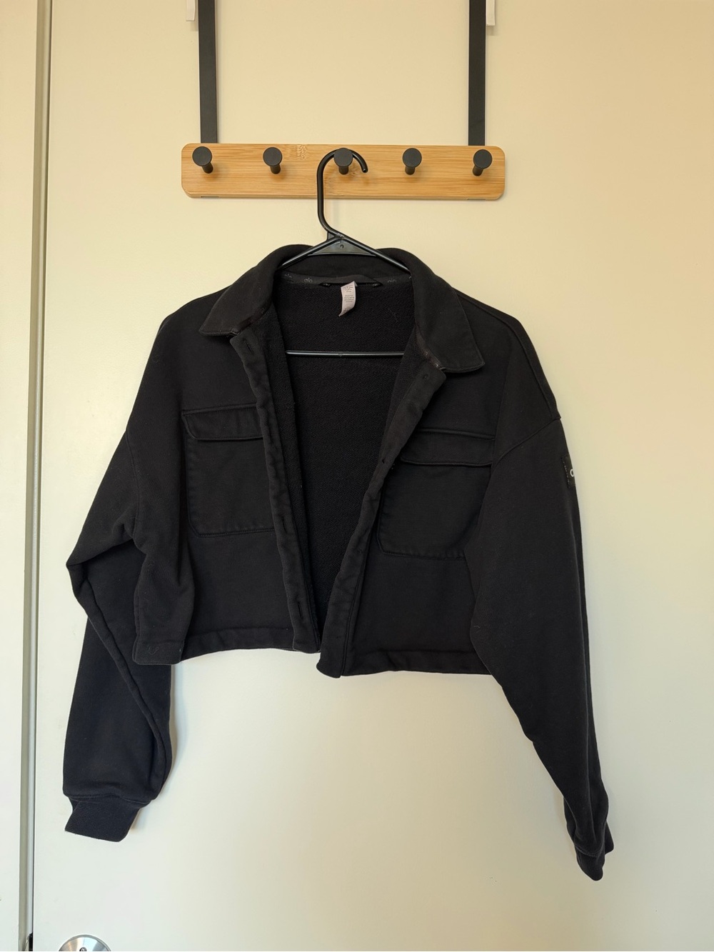 ALO Yoga Cropped Black Jacket with Pockets